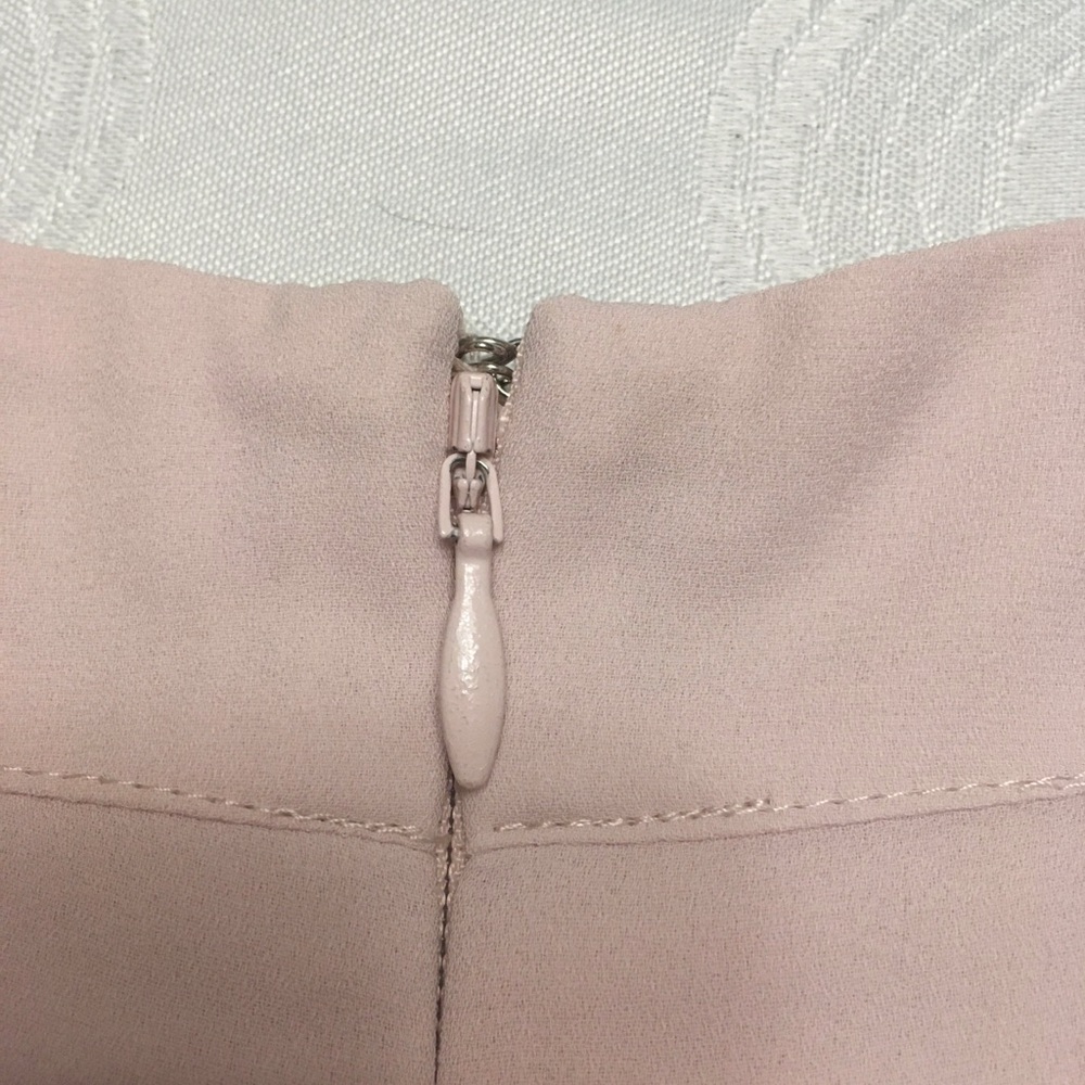 Shorts - Picture 4 of 4